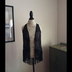 Lace vest with fringe