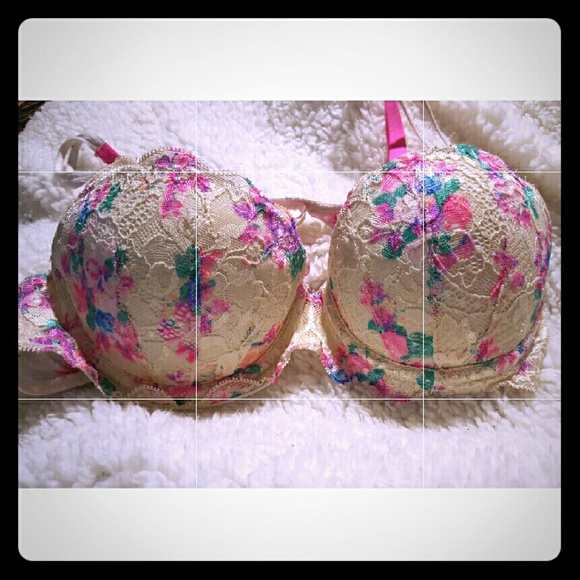 Victoria's Secret Pink Push Up Bra