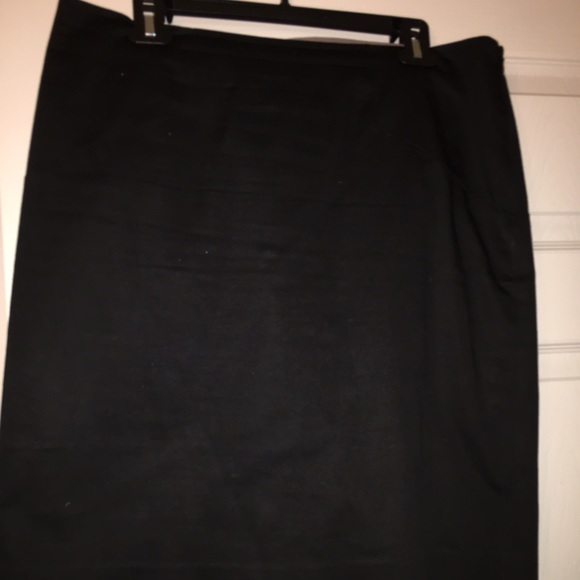 📍Reduced📍Black stretch skirt