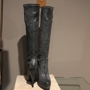 Grey to the Max baby boots