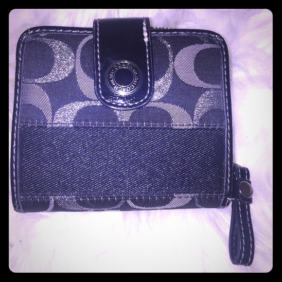 SOLD COACH signature medium wallet black & silver