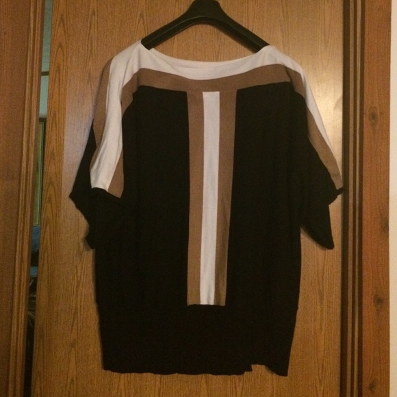 Woman's knit top