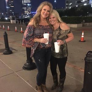 Meet your Posher, Toni