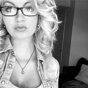 Meet your Posher, Kaitlyn