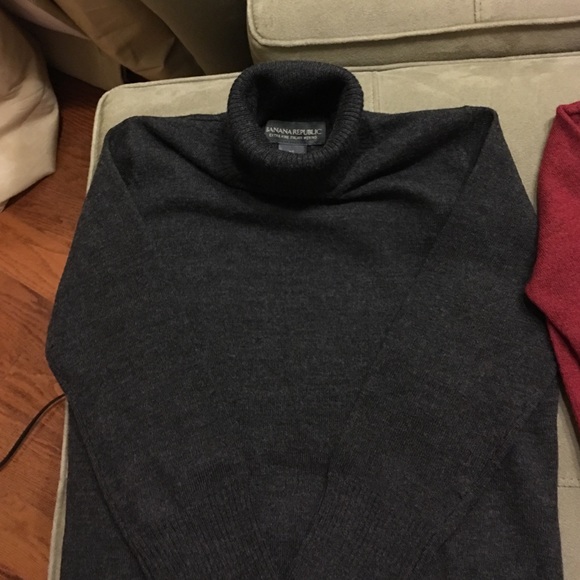 Sweaters - Picture 2 of 4