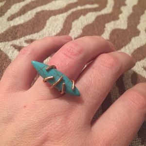 BNWT: rose-gold hammered claw ring w turq navette