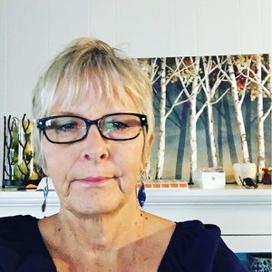 Meet your Posher, Sharon