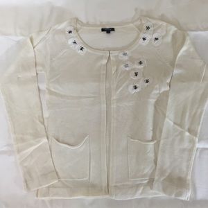 New APT. 9 Women's Cardigan Sweater w/appliqué M