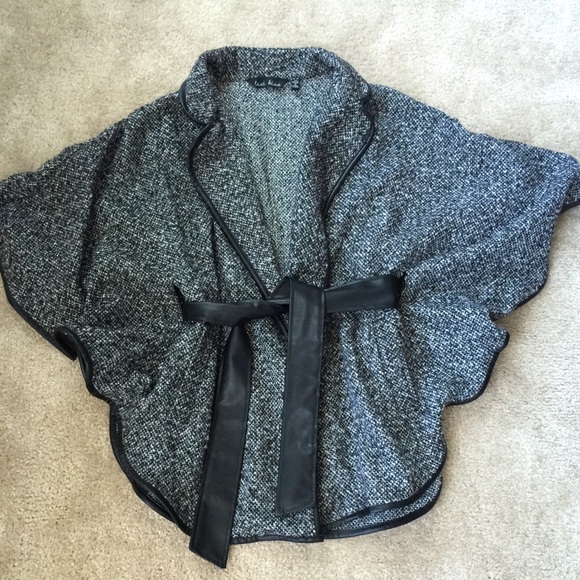 (‼️Closet Closeout - reduced‼️) Cape Jacket