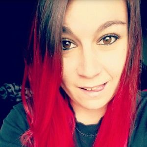 Meet your Posher, Desiree