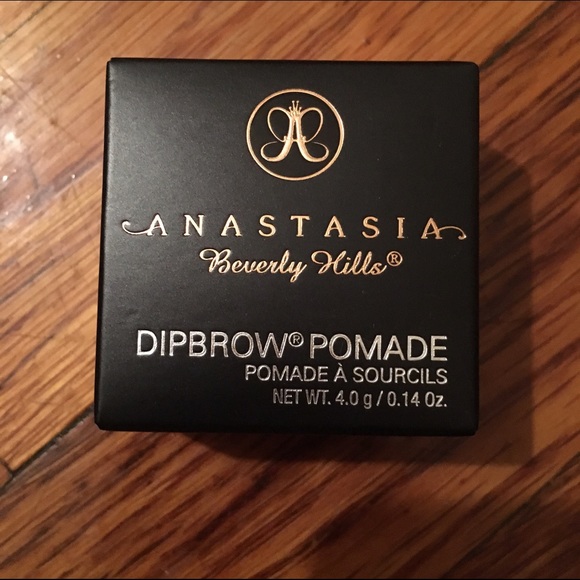 Anastasia Beverly Hills dipbrow pomade dark brown