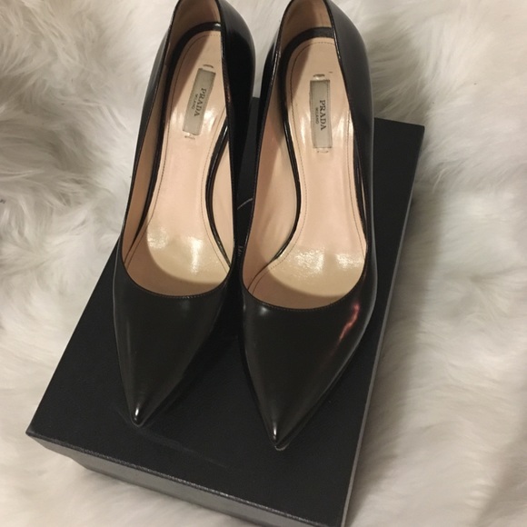 Prada pointy heels ❤ Sold