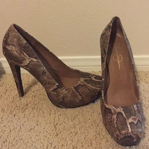 Jessica Simpson snakeskin platform heel