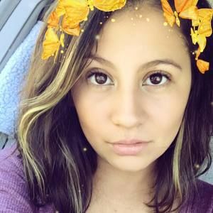 Meet your Posher, Leslie