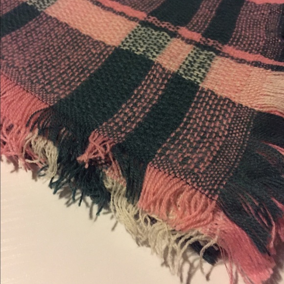Tartan plaid blanket scarf 🍁🍂 brand new