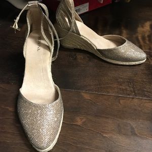 Rose gold/ gold glittery wedges