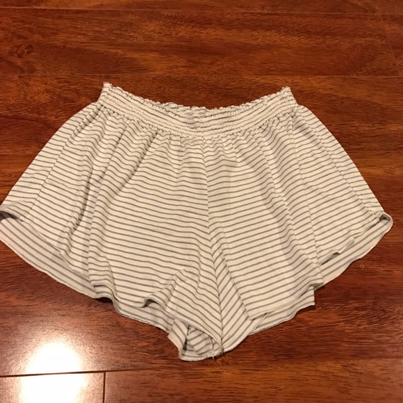 Brandy Melville shorts NWT