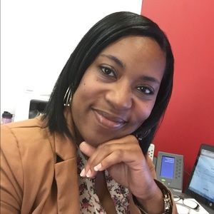 Meet your Posher, Alicia