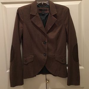 Equestrian style riding jacket/blazer.