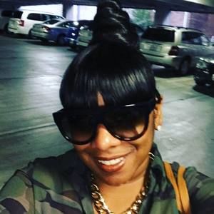 Meet your Posher, April