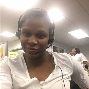 Meet your Posher, Latina