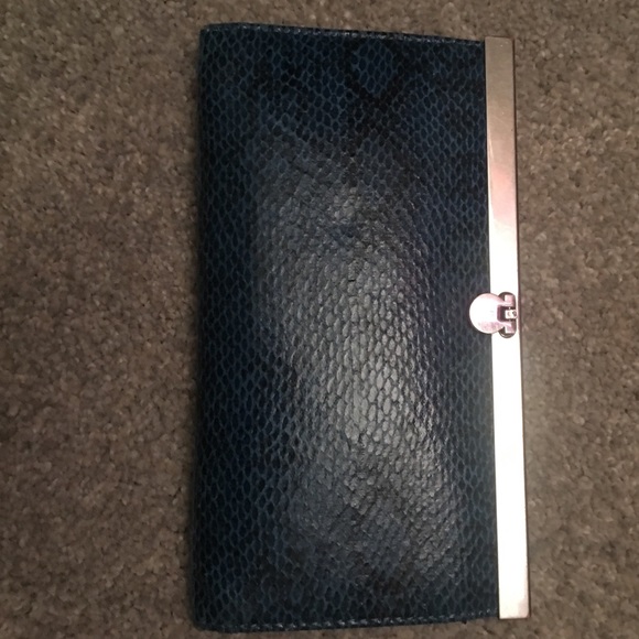Blue Wallet