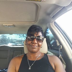 Meet your Posher, Liz