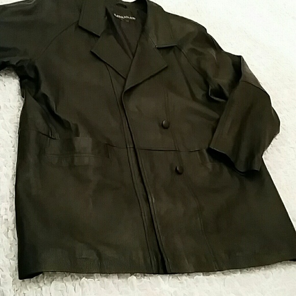 Beautiful black leather coat brand new never worn