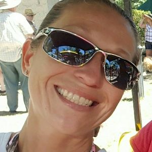 Meet your Posher, Tara