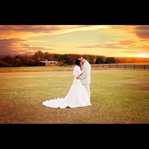 Meet your Posher, Haley - Picture 3 of 7