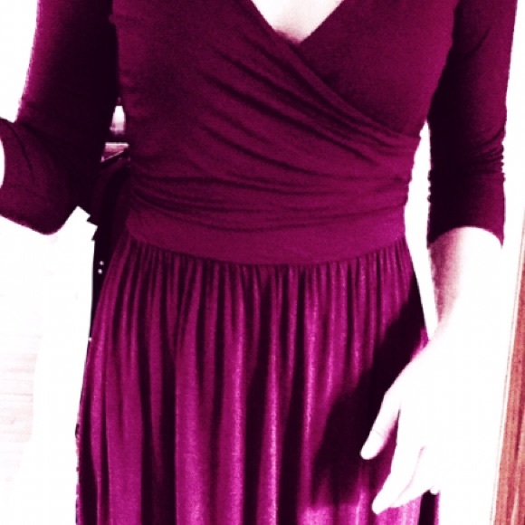 GILLI WRAP DRESS - Picture 3 of 3