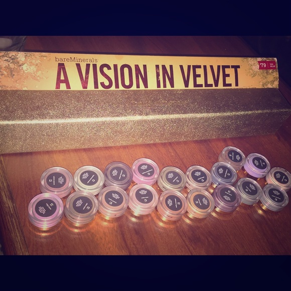 Bare Minerals eye shadow kit
