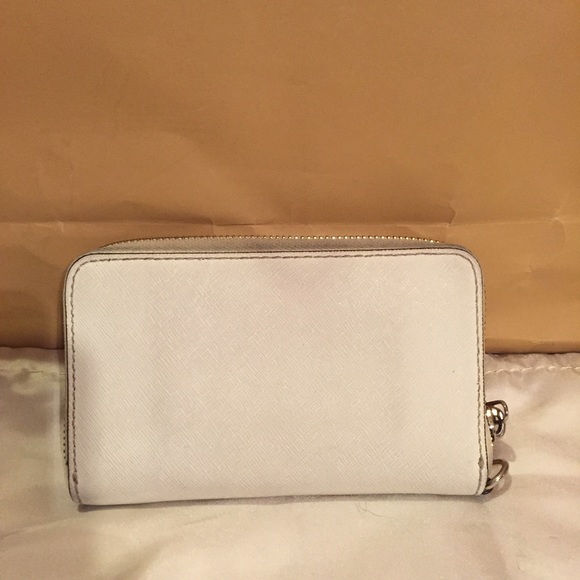 White studded Micheal Kors wallet - Picture 2 of 4