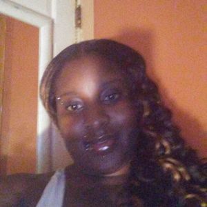 Meet your Posher, Lonnette