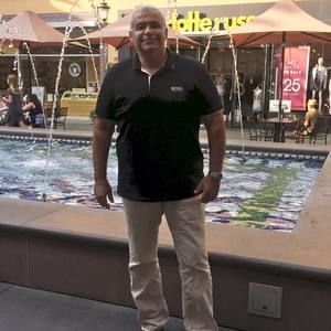 Meet your Posher, Ezz