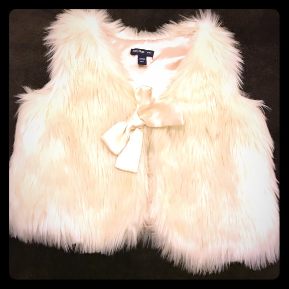 Gap Kids Faux fur vest