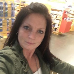 Meet your Posher, Paula