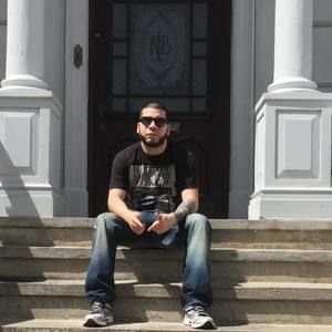 Meet your Posher, Freddy