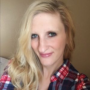 Meet your Posher, Saundra