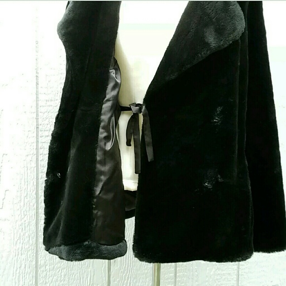 Calvin Klein Black Faux Fur Waist Jacket Coat - Picture 2 of 4