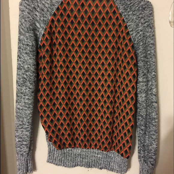 Buckle Sweater - Picture 2 of 2