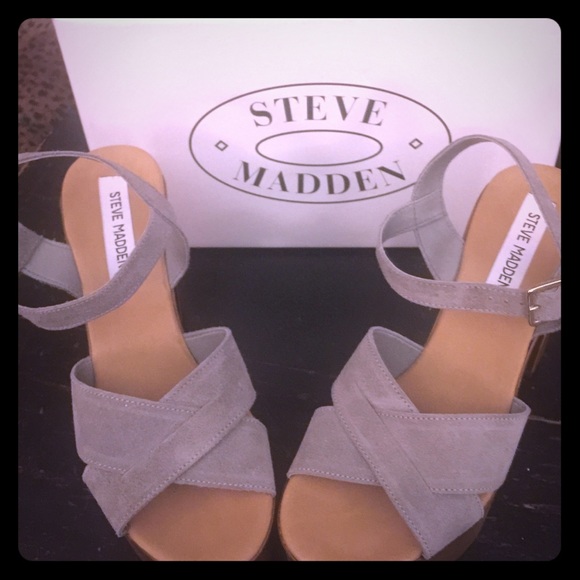 Almost new. Gray suede wood heel platforms.