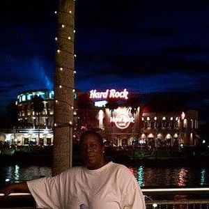 Meet your Posher, Regina