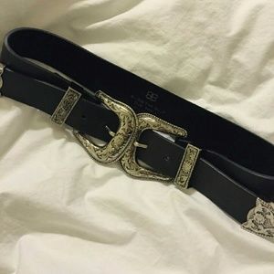 B-Low The Belt Bri Bri In BlackSilver(Small)As See