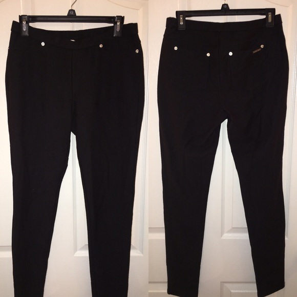 MICHAEL Michael Kors Pants - 🚨🚨SOLD🚨🚨New. Michael kors leggings Sz medium