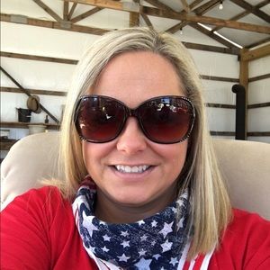Meet your Posher, Mandy