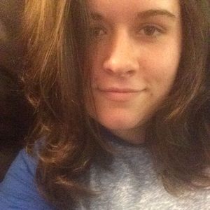 Meet your Posher, Laina