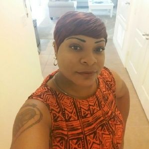 Meet your Posher, Sylatoya