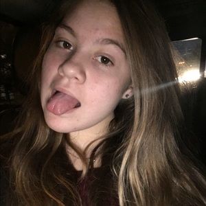 Meet your Posher, Caroline