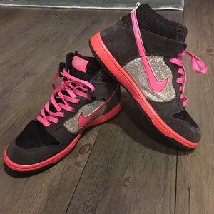Nike Dunk High size 8.5 -Rare glitter sneaker